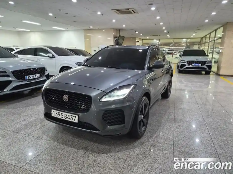 Jaguar E-Pace 2020 2.0 Автомат в Москве № 305142, фото 1
