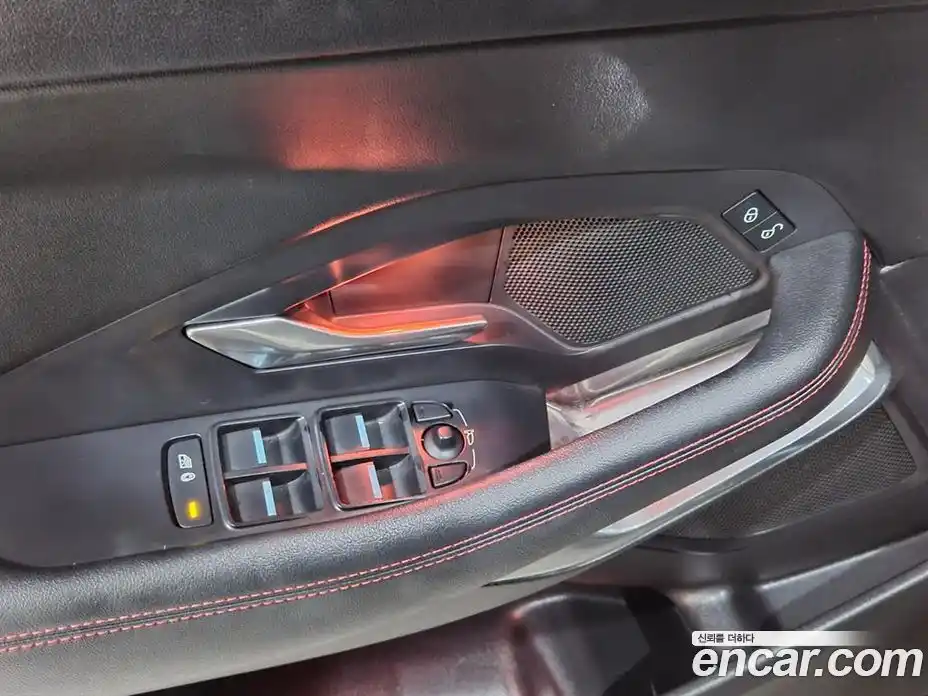 Jaguar E-Pace 2020 2.0 Автомат в Москве № 305142, фото 15