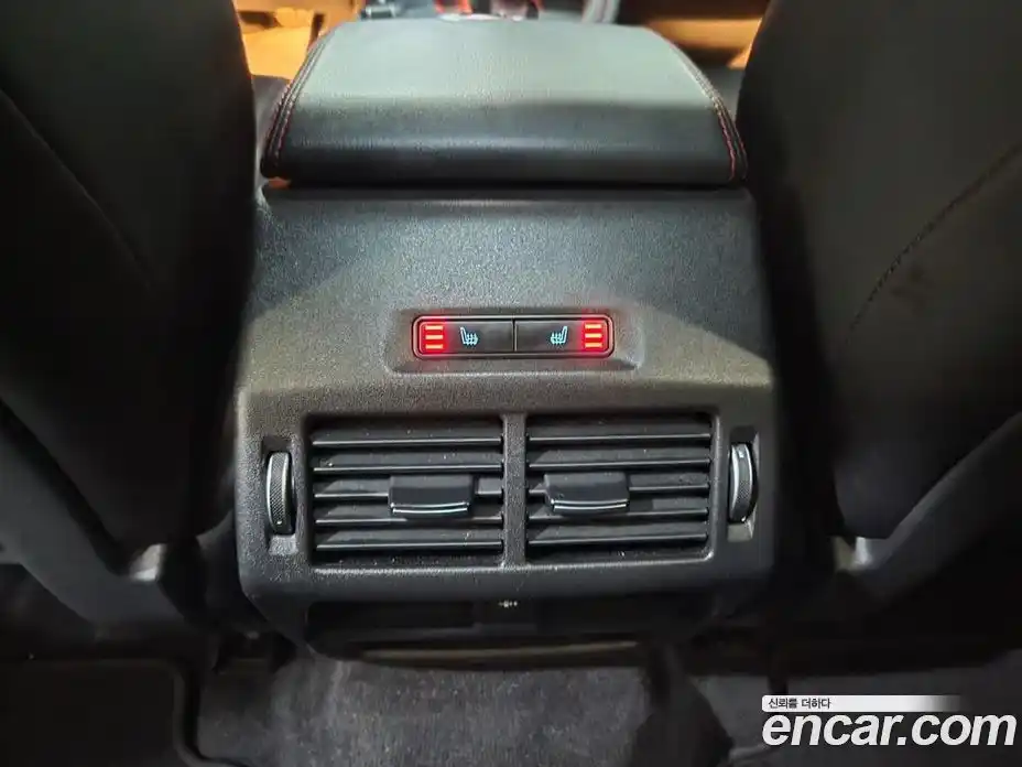 Jaguar E-Pace 2020 2.0 Автомат в Москве № 305142, фото 16