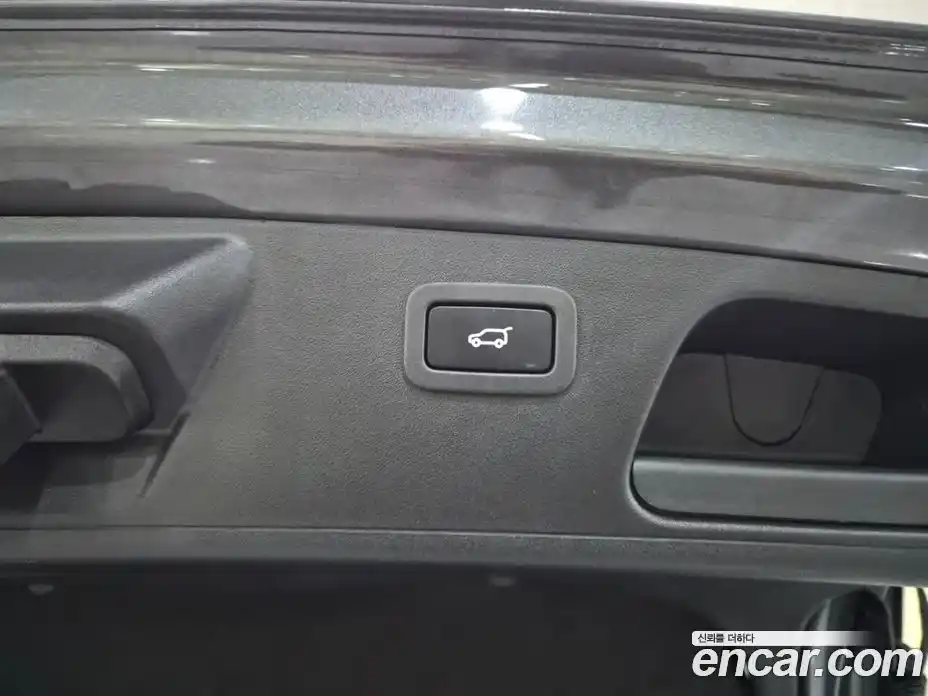 Jaguar E-Pace 2020 2.0 Автомат в Москве № 305142, фото 17