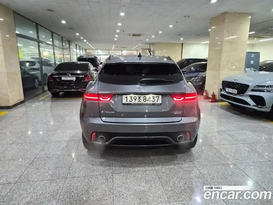 Jaguar E-Pace 2020 2.0 Автомат в Москве № 305142, фото 4