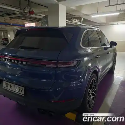 Porsche Cayenne 2024 3.0 Автомат в Москве № 315049, миниатюра 2