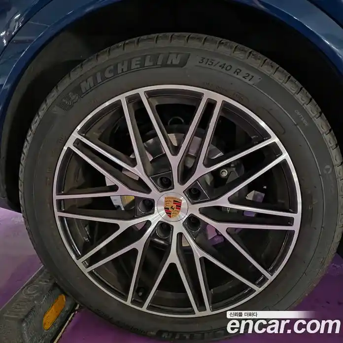 Porsche Cayenne 2024 3.0 Автомат в Москве № 315049, фото 6