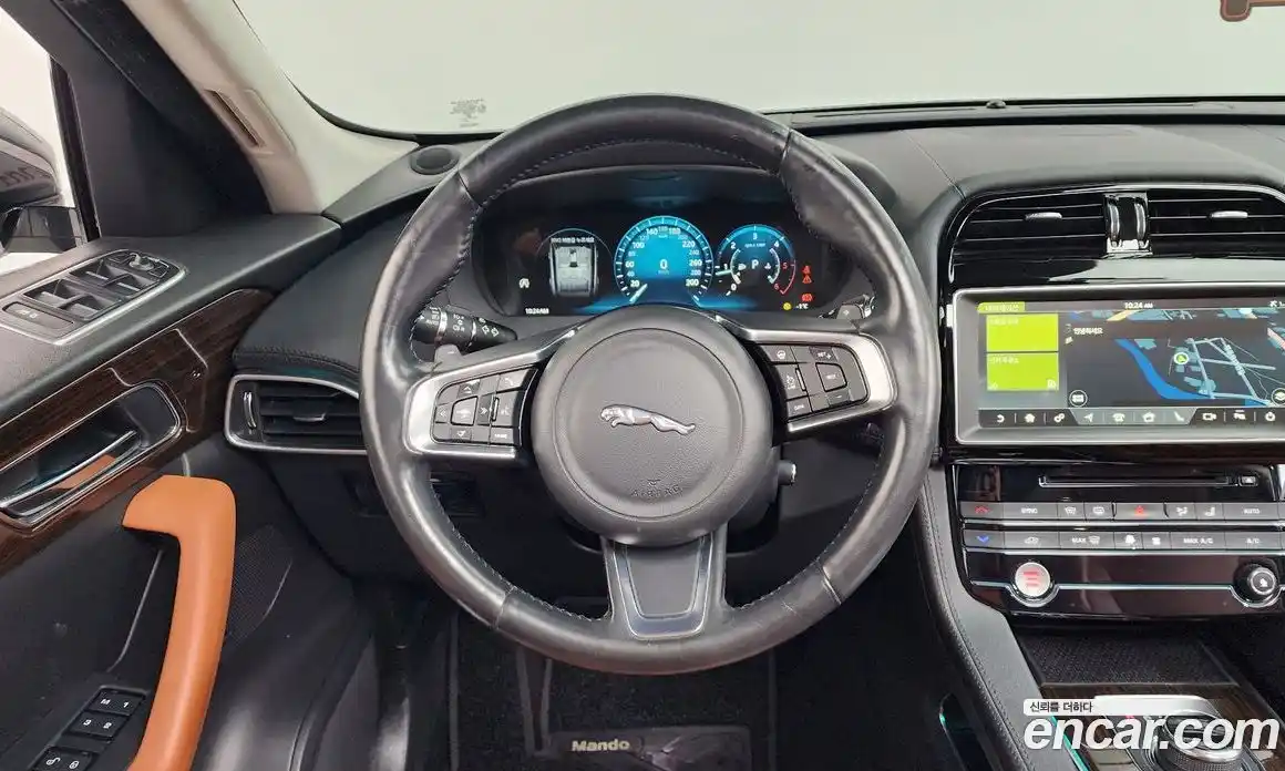 Jaguar F-Pace 2018 2.0 Автомат в Москве № 320228, фото 13