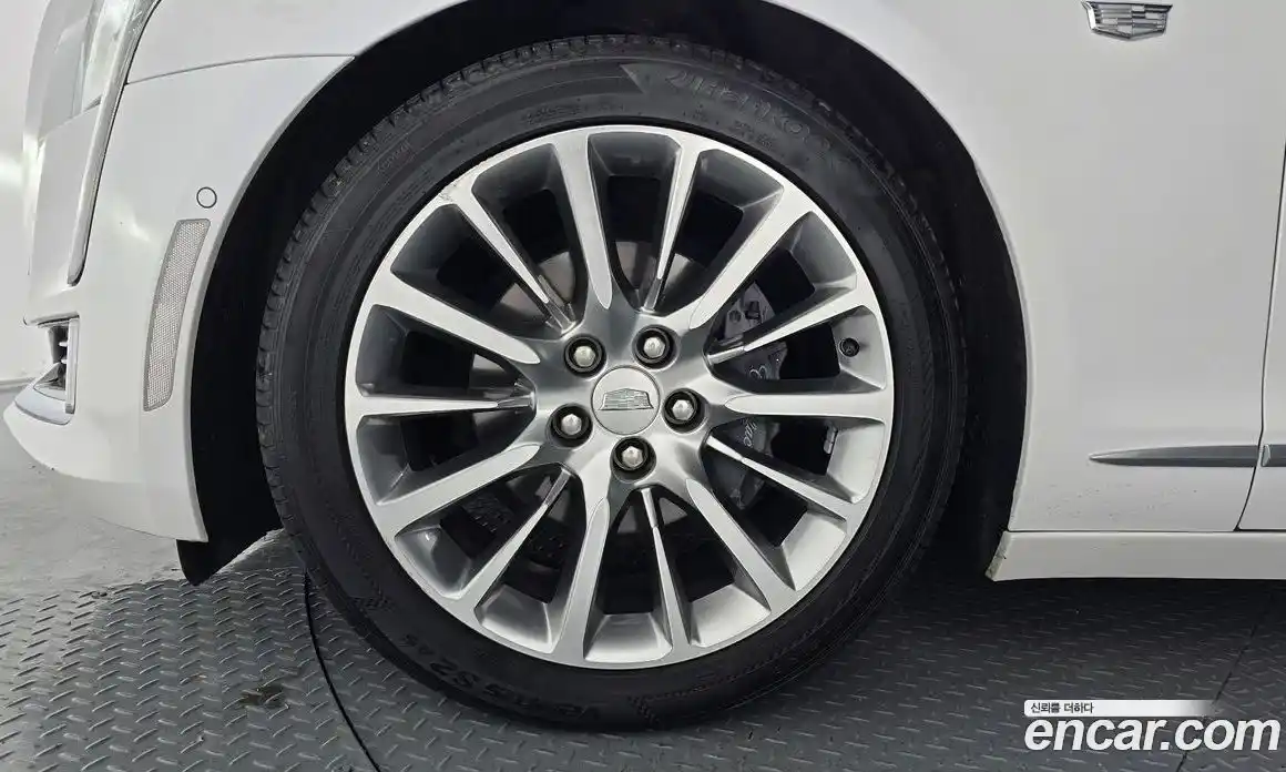 Cadillac CT6 2018 2.0 Автомат в Москве № 321028, фото 16