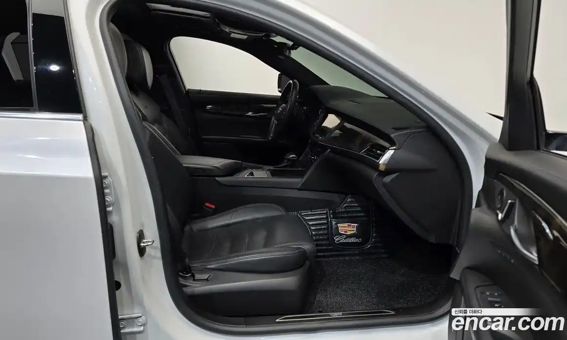 Cadillac CT6 2018 2.0 Автомат в Москве № 321028, фото 10