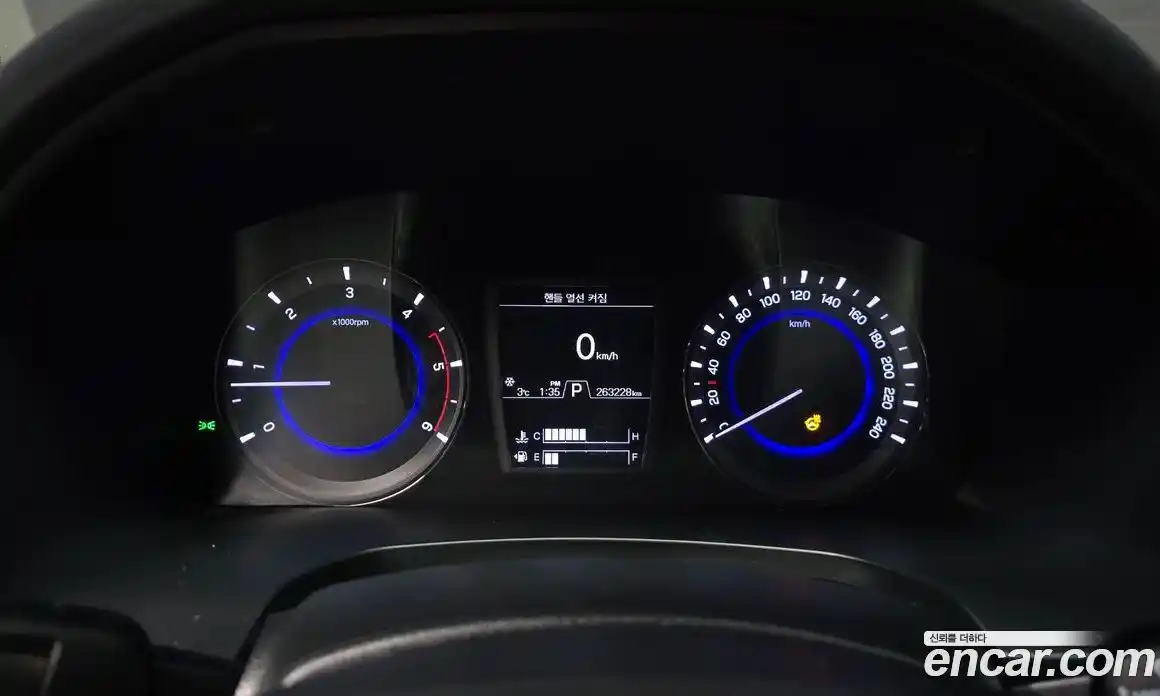 SsangYong Rexton 2018 2.2 Автомат в Москве № 33199, фото 16