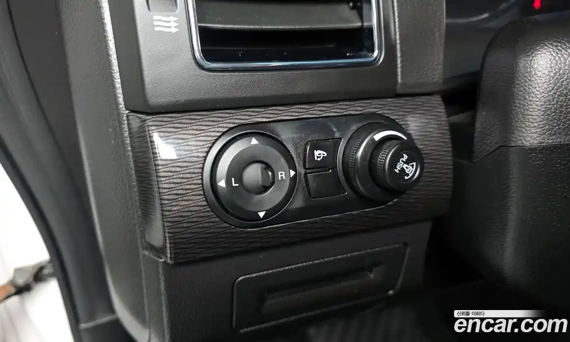 Chevrolet Captiva 2015 2.0 Автомат в Москве № 332475, фото 13