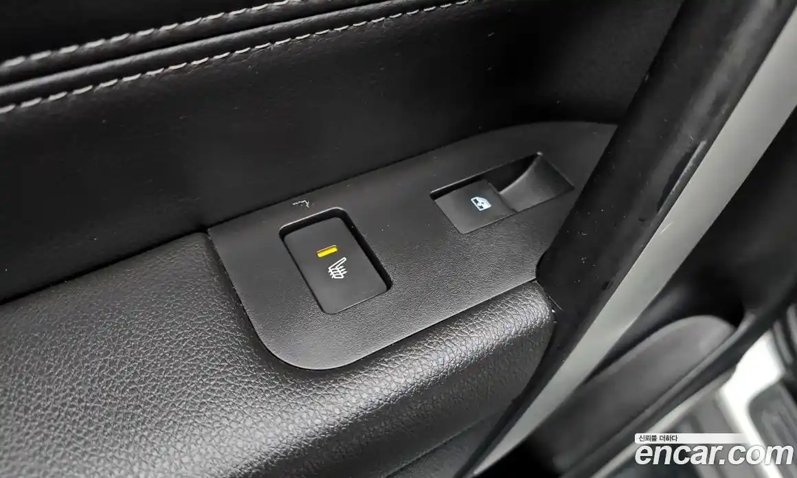 Chevrolet Captiva 2015 2.0 Автомат в Москве № 332475, фото 15