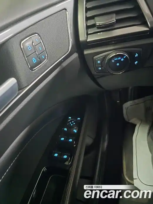 Ford Mondeo 2019 2.0 Автомат в Москве № 335381, фото 14