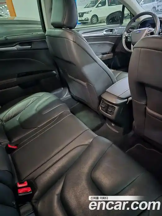 Ford Mondeo 2019 2.0 Автомат в Москве № 335381, фото 17