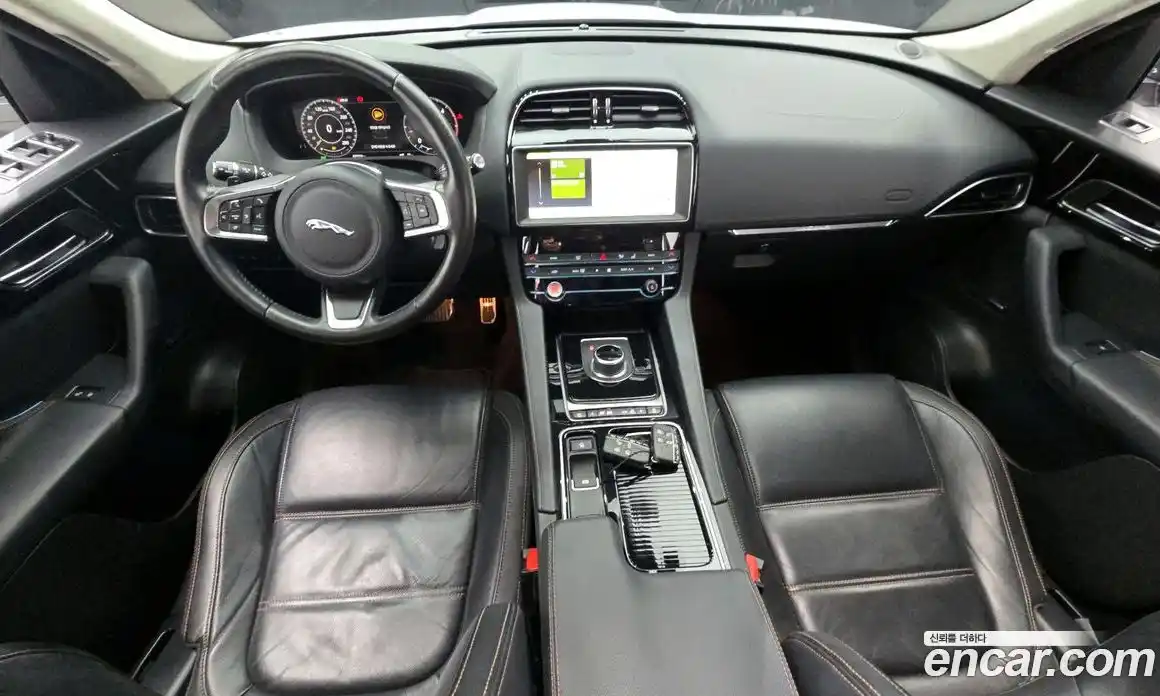 Jaguar F-Pace 2019 2.0 Автомат в Москве № 335794, фото 15