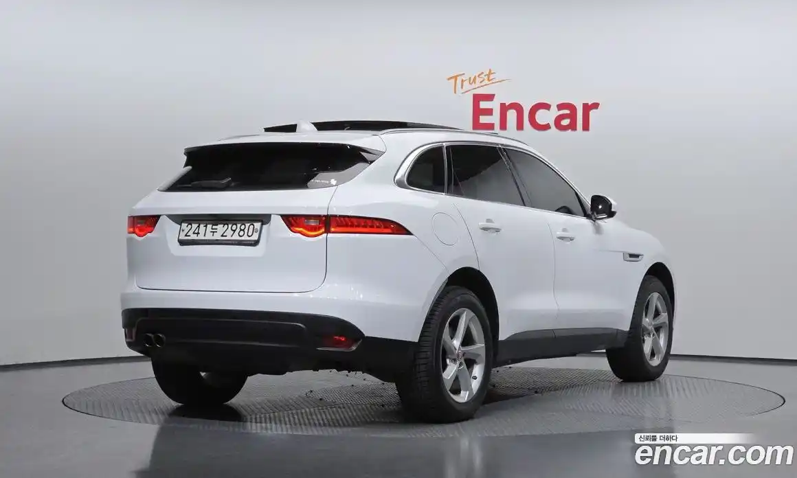 Jaguar F-Pace 2019 2.0 Автомат в Москве № 335794, фото 19