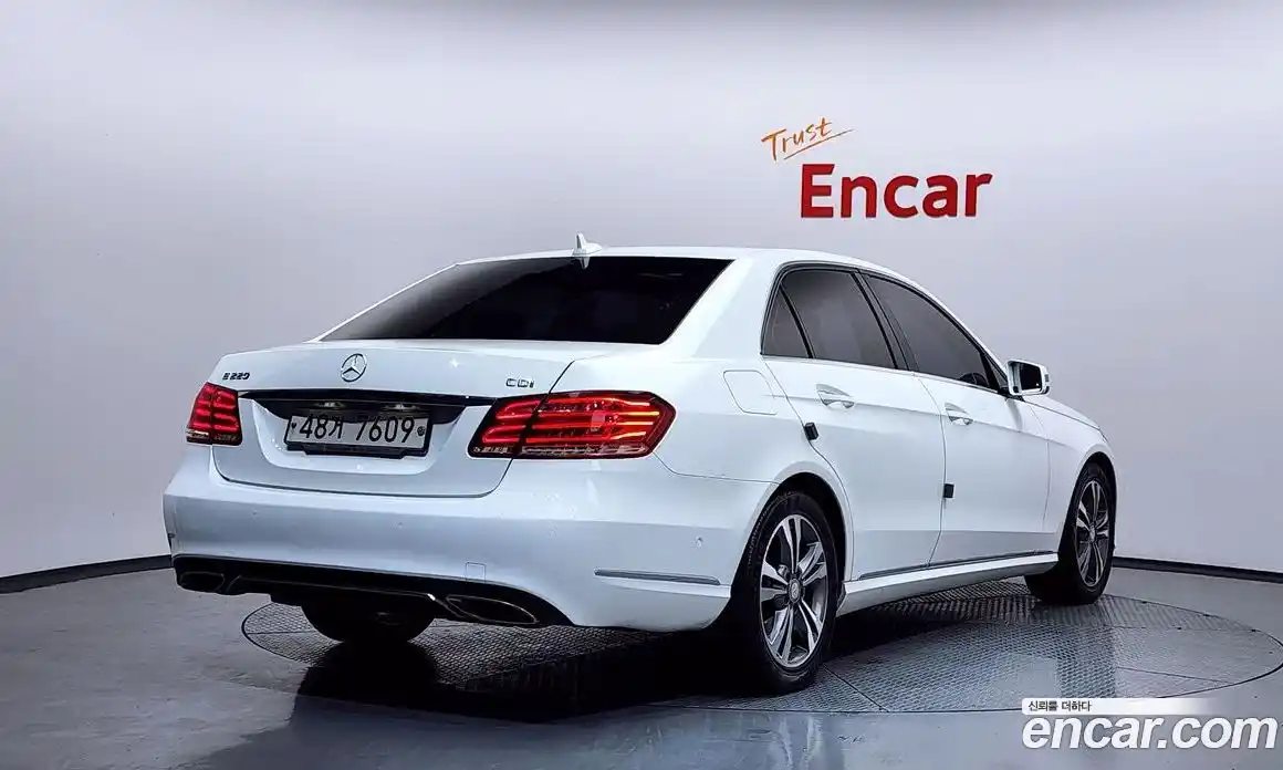 Mercedes-Benz E-Class 2014 2.1 Автомат в Москве № 342878, фото 18