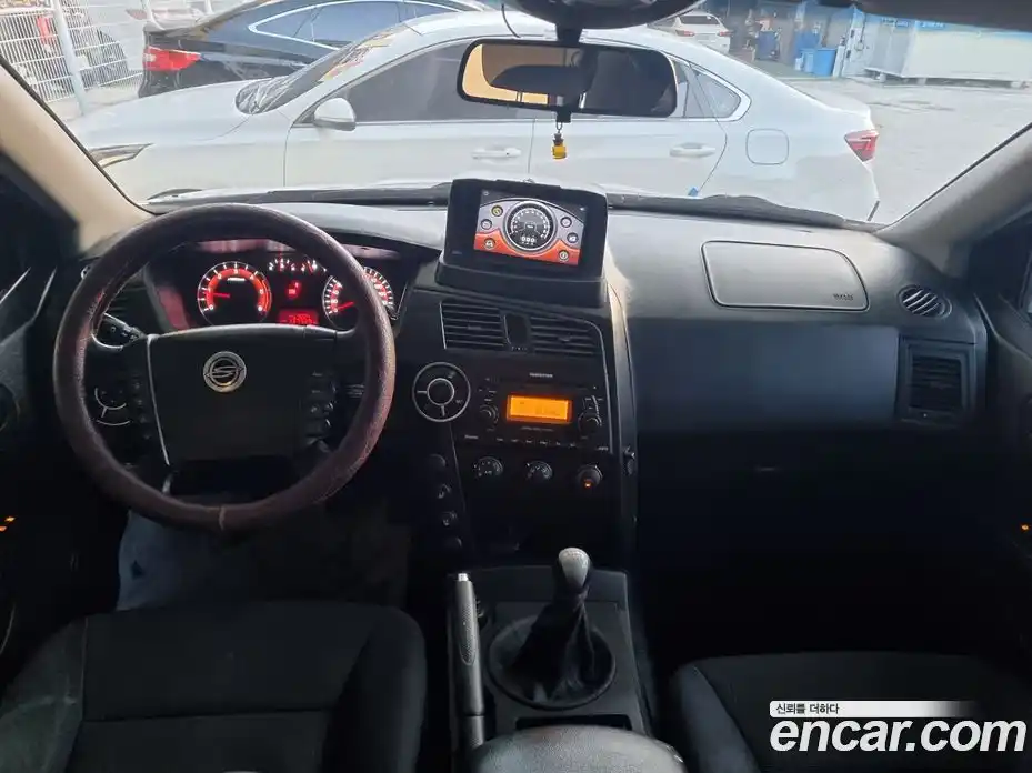 SsangYong Korando 2012 2.0 Механическая в Москве № 34727, фото 9