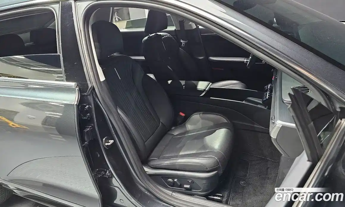 Hyundai Grandeur 2023 2.5 Автомат в Москве № 355690, фото 11