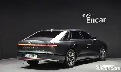 Hyundai Grandeur 2023 2.5 Автомат в Москве № 355690, миниатюра 2