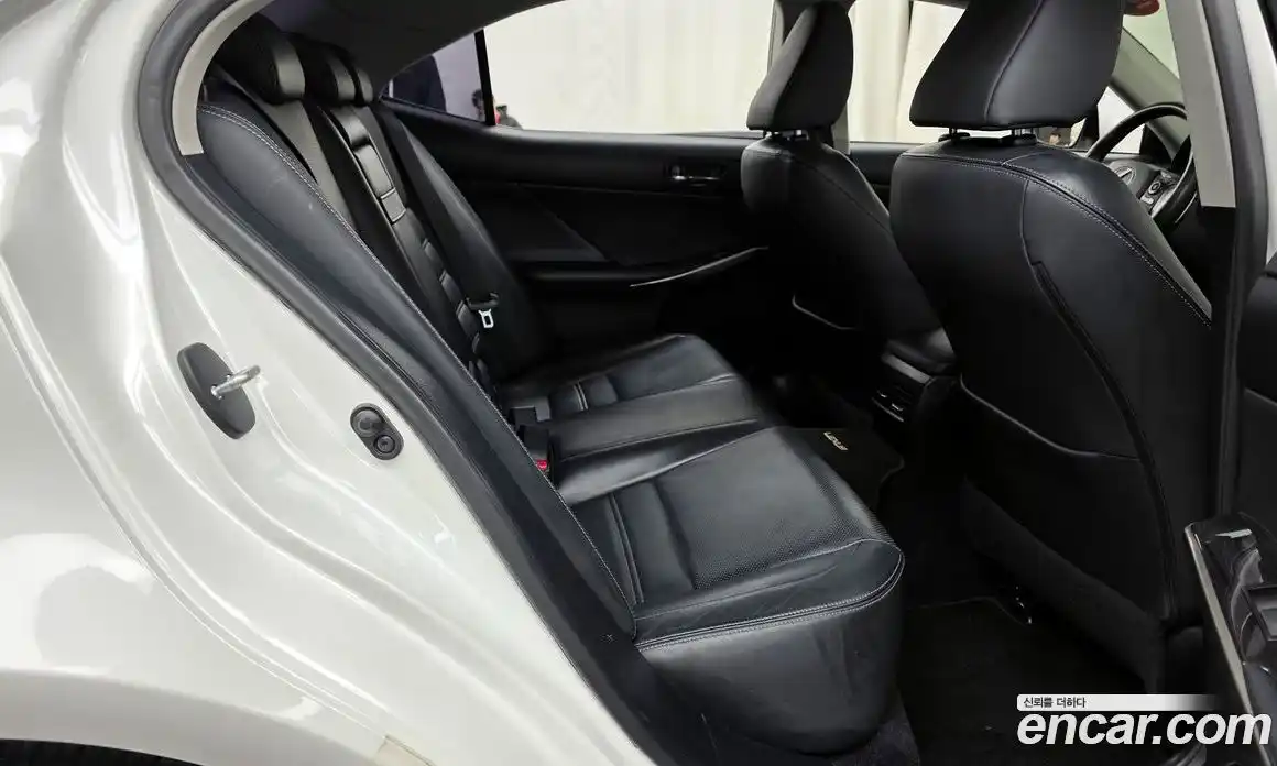 Lexus IS 2014 2.5 Автомат в Москве № 356342, фото 12