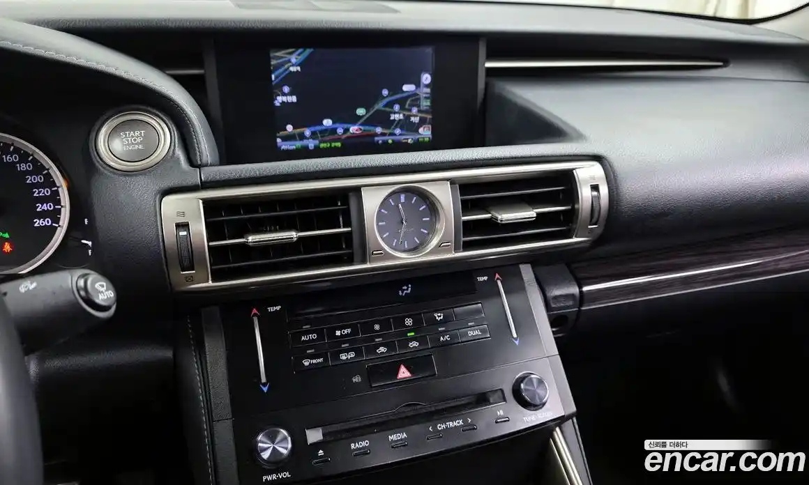 Lexus IS 2014 2.5 Автомат в Москве № 356342, фото 14