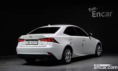 Lexus IS 2014 2.5 Автомат в Москве № 356342, миниатюра 2
