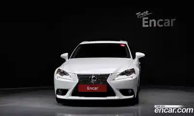 Lexus IS 2014 2.5 Автомат в Москве № 356342, миниатюра 3