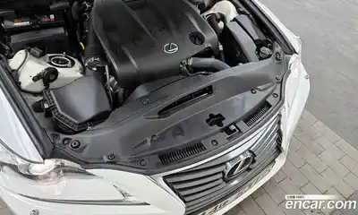 Lexus IS 2014 2.5 Автомат в Москве № 356342, миниатюра 6