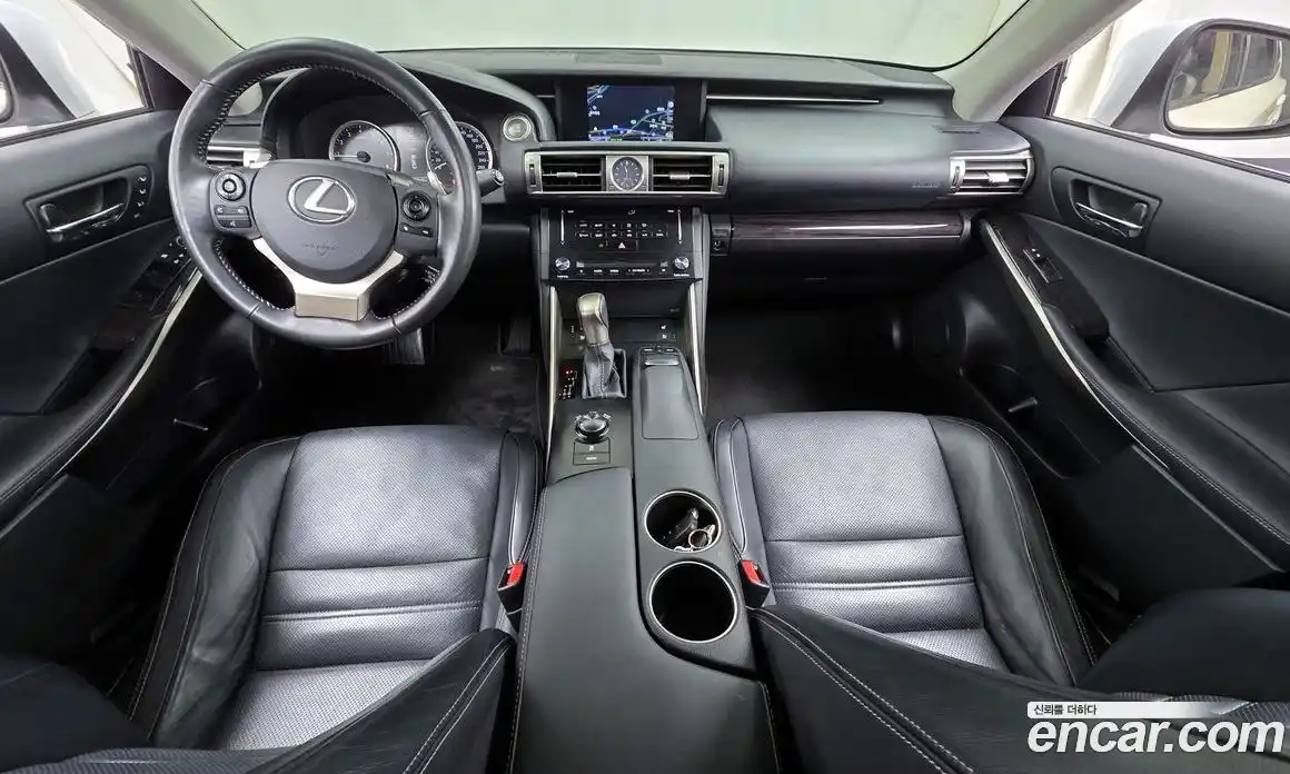 Lexus IS 2014 2.5 Автомат в Москве № 356342, фото 7
