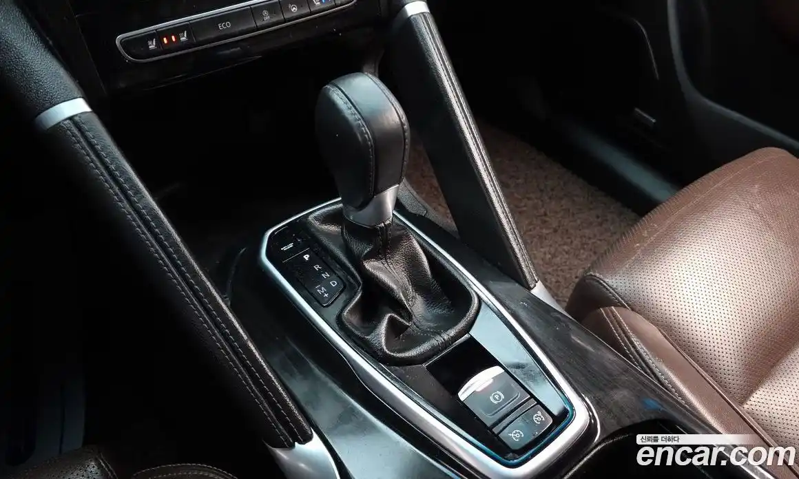 Renault QM6 2017 2.0 Автомат в Москве № 358630, фото 9