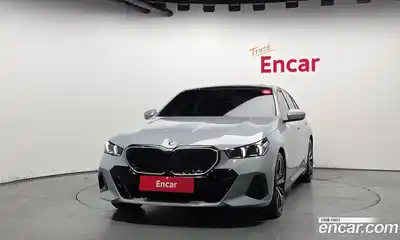 BMW 5-Series 2024 2.0 Автомат в Москве № 361918, миниатюра 3