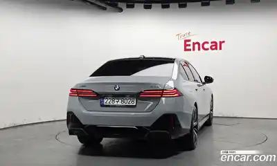 BMW 5-Series 2024 2.0 Автомат в Москве № 361918, миниатюра 4