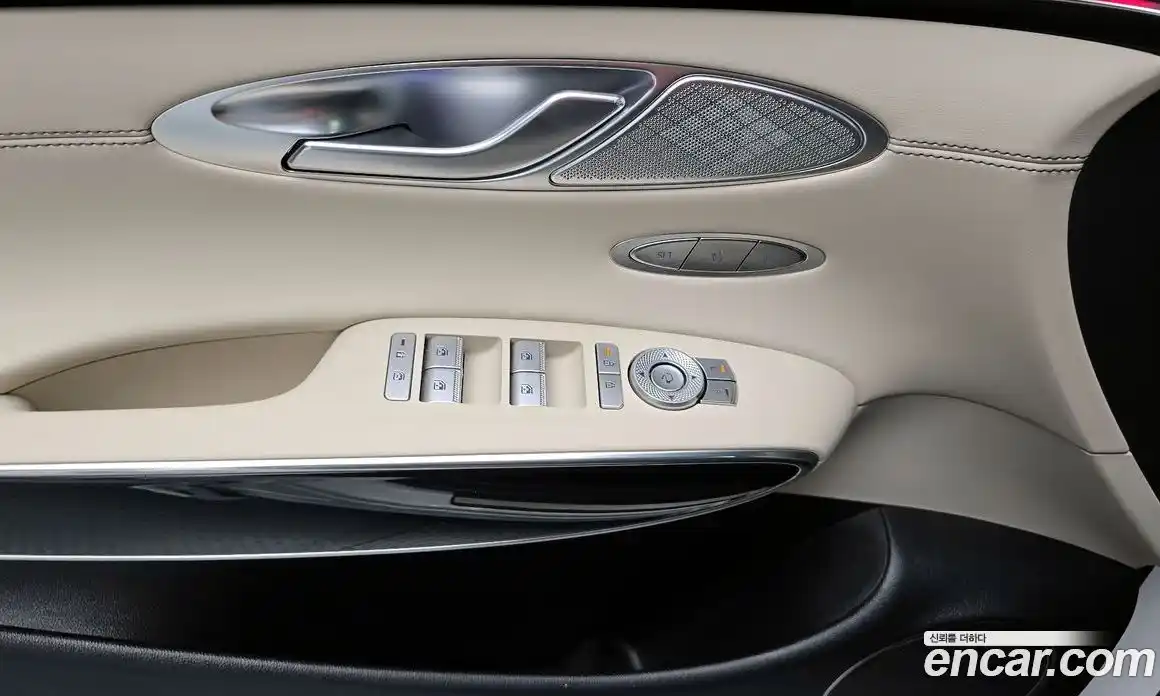 Genesis GV70 2025 2.5 Автомат в Москве № 364158, фото 17