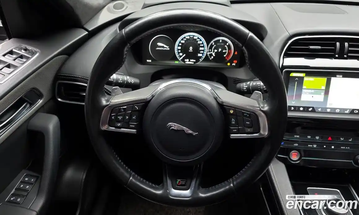 Jaguar F-Pace 2017 3.0 Автомат в Москве № 364503, фото 13