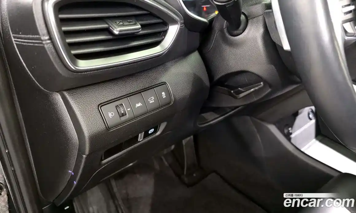 Hyundai Santa Fe 2023 2.2 Автомат в Москве № 3665, фото 17