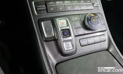 Hyundai Santa Fe 2023 2.2 Автомат в Москве № 3665, миниатюра 10