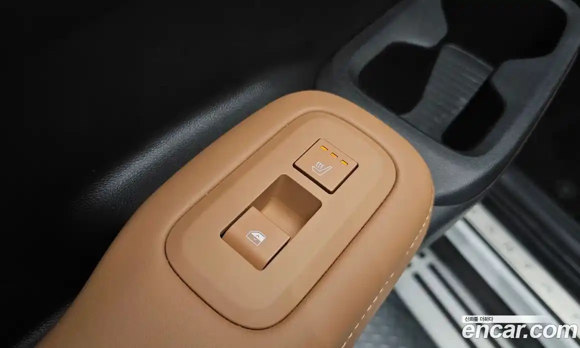 Hyundai Santa Fe 2024 1.6 Автомат в Москве № 382723, фото 19