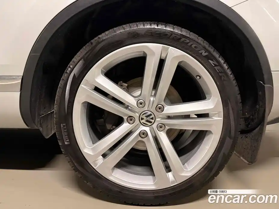 Volkswagen Touareg 2014 3.0 Автомат в Москве № 383395, фото 10