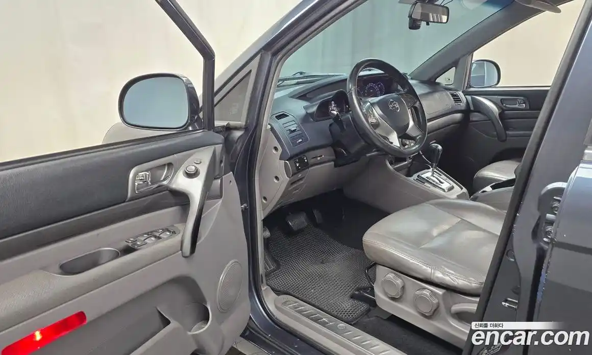 SsangYong Korando 2015 2.0 Автомат в Москве № 389123, фото 10