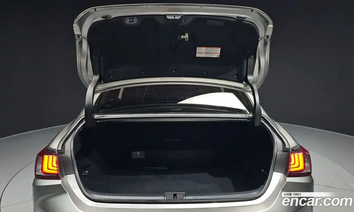 Lexus ES 2019 2.5 Автомат в Москве № 398062, фото 20