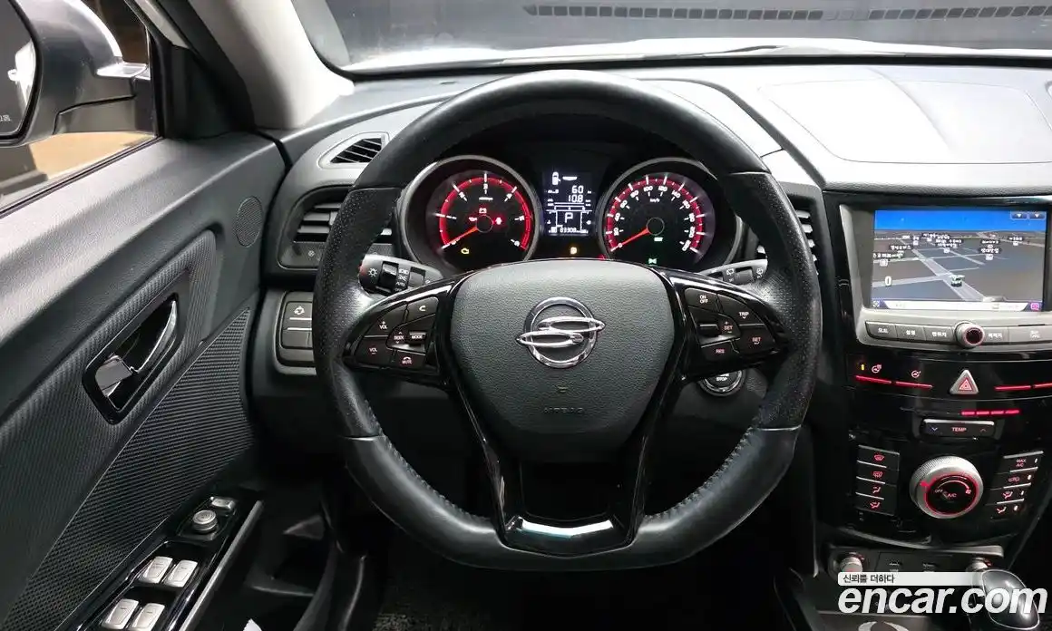 SsangYong TIBOLI 2018 1.6 Автомат в Москве № 407997, фото 13