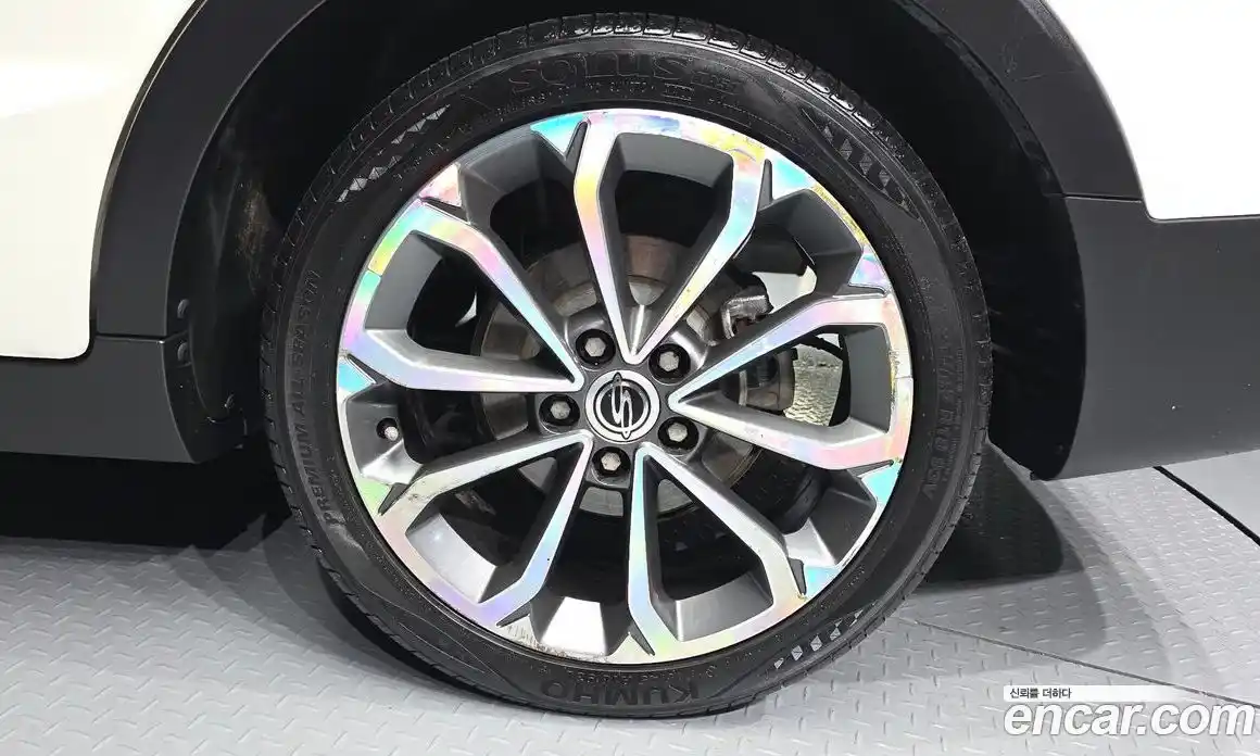 SsangYong TIBOLI 2018 1.6 Автомат в Москве № 407997, фото 5