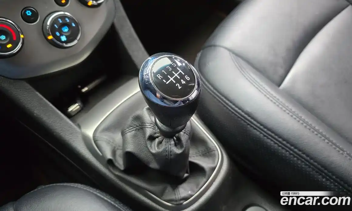 Chevrolet Aveo 2015 1.4 Механическая в Москве № 411612, фото 9