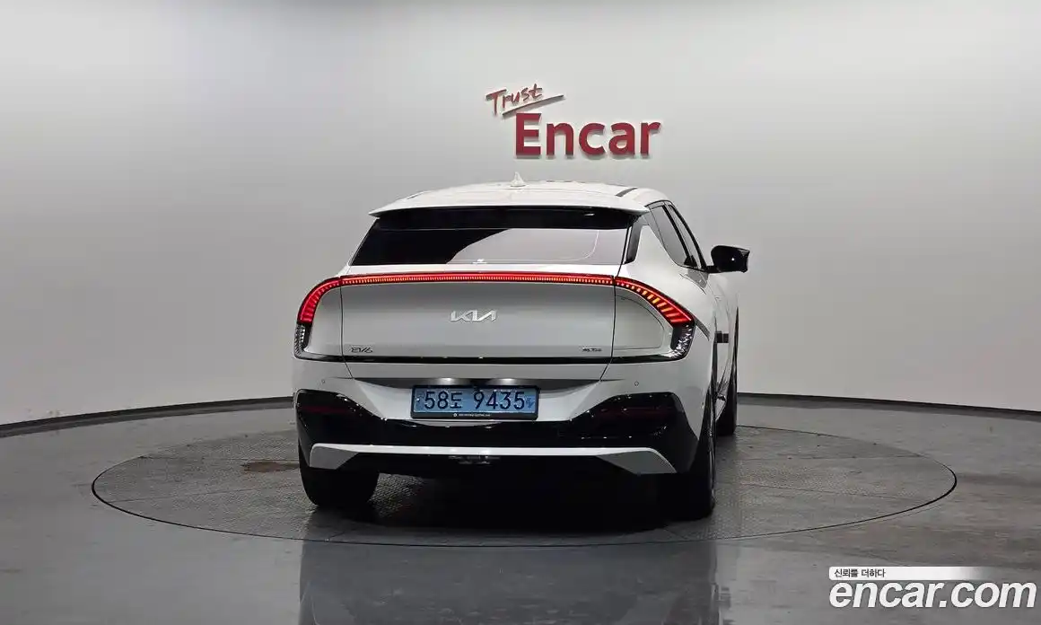 Kia EV6 2022 0.1 Автомат в Москве № 50841, фото 18