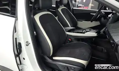 Kia EV6 2022 0.1 Автомат в Москве № 50841, миниатюра 9