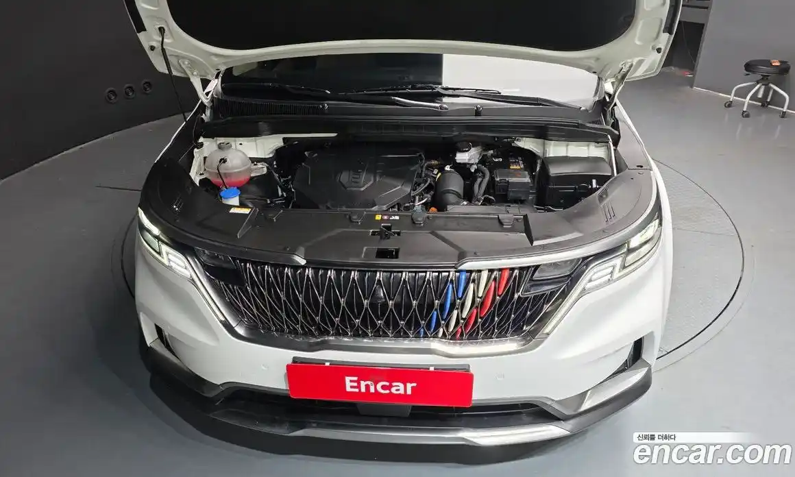 Kia Canival 2023 2.2 Автомат в Москве № 51951, фото 16