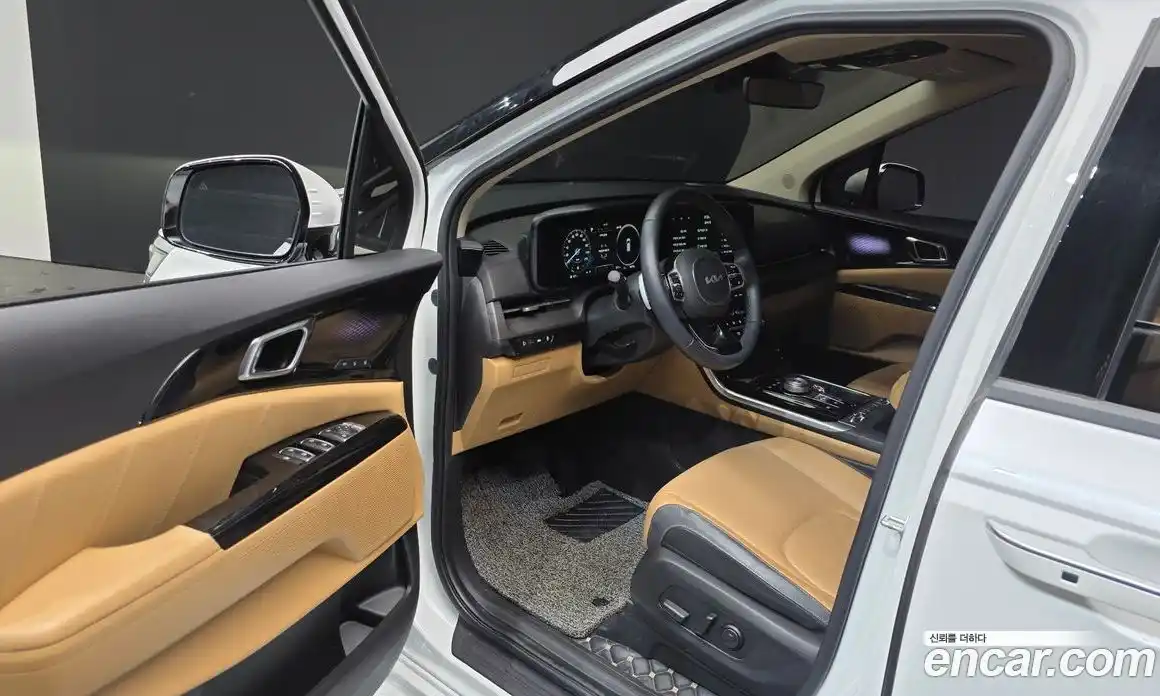 Kia Canival 2023 2.2 Автомат в Москве № 51951, фото 18