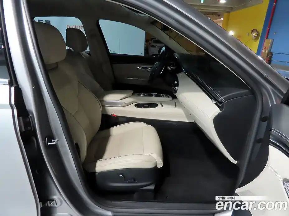 Genesis GV70 2023 2.5 Автомат в Москве № 56849, фото 8