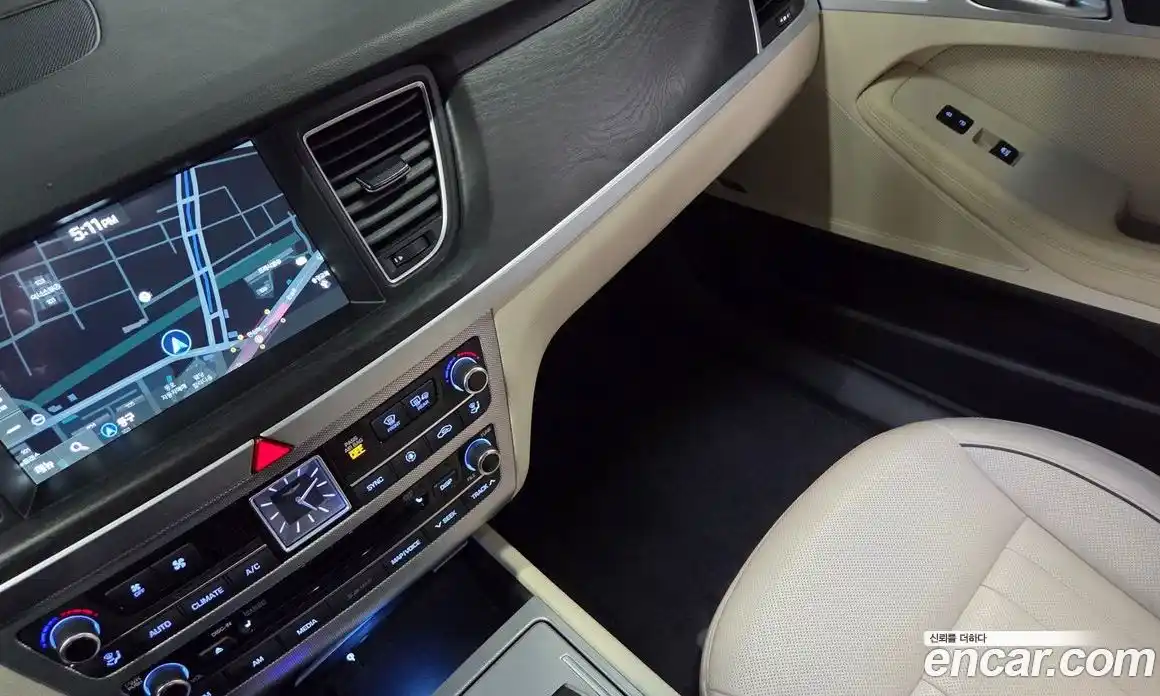 Genesis G80 2018 3.3 Автомат в Москве № 57401, фото 15