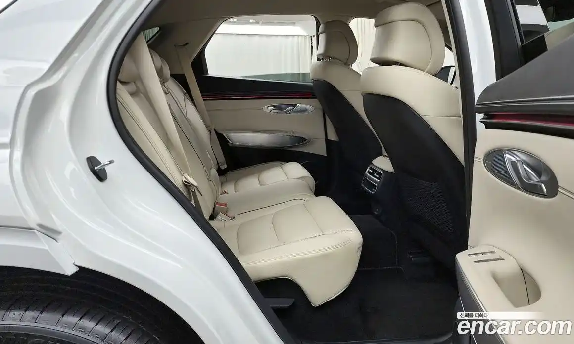 Genesis GV70 2025 2.5 Автомат в Москве № 59385, фото 11