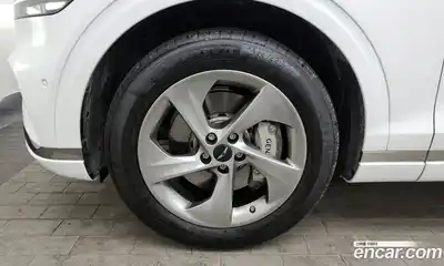 Genesis GV70 2025 2.5 Автомат в Москве № 59385, миниатюра 2