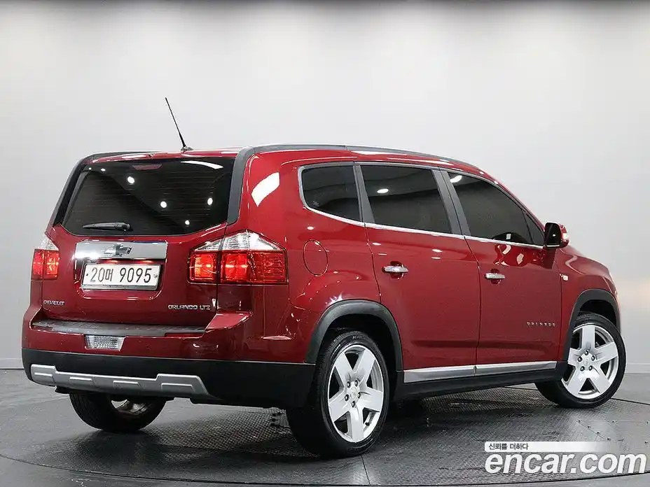 Chevrolet Orlando 2013 2.0 Автомат в Москве № 65653, фото 3